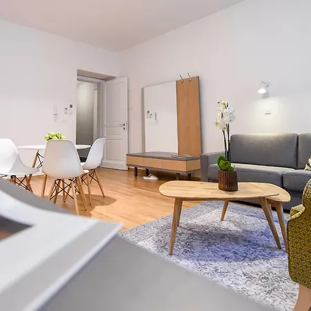 Centre Chic 1/4 Appartamento Lubiana