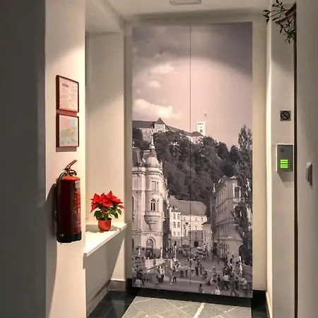 Centre Chic 1/4 * Ljubljana